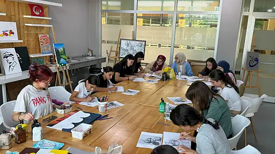 Balıkesir'de Yaz Tatili, Gençlik Merkezlerinde Dolu Dolu Geçiyor