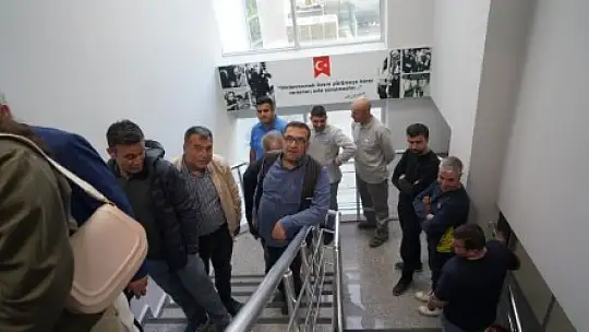 BAYRAMDA BAŞKAN ERTAŞ'A ZİYARETÇİ AKINI