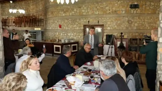 Başkan Hasan Arslan, gazetecilerle bir araya geldi
