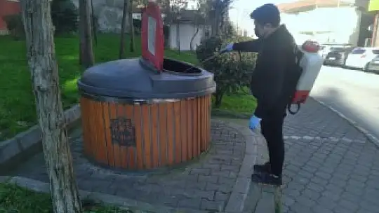 KARESİ'DE İLAÇLAMA ÇALIŞMALARI SÜRÜYOR
