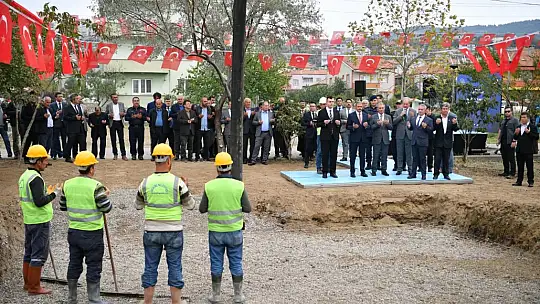 Muhtarlık Hizmet Binalarının Temel Atma Töreni Yapıldı