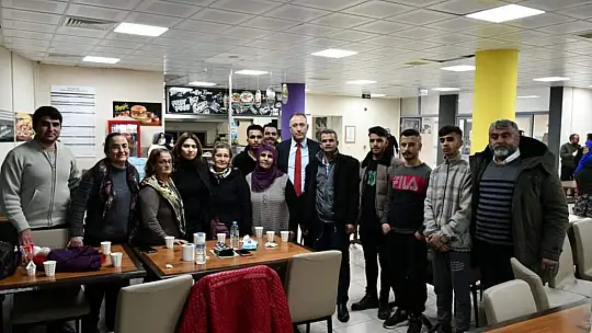 Vali Şıldak'ın Eşinden Depremzedelere Yakın İlgi