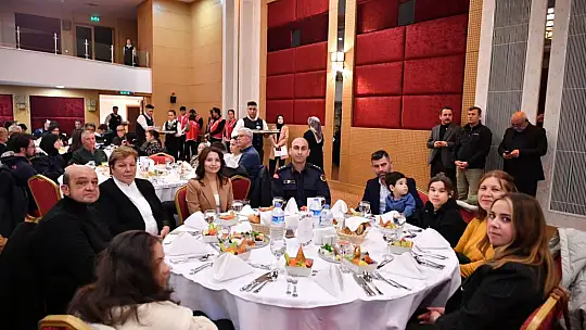Edremit'te Şehit Aileleri Ve Gazilere İftar Verildi