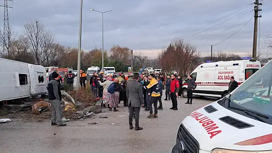 Balıkesir Pamukçu'da Kaza! 8'i Ağır 26 Yaralı Var...