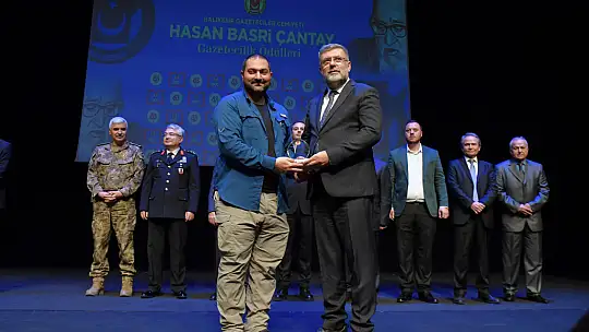Balıkesir'de 'Hasan Basri Çantay Gazetecilik Ödülleri' Dağıtıldı