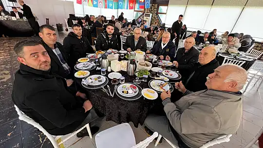 Anahtar Parti Karesi İlçe Başkanlığı hafta sonu kahvaltıda buluştu.