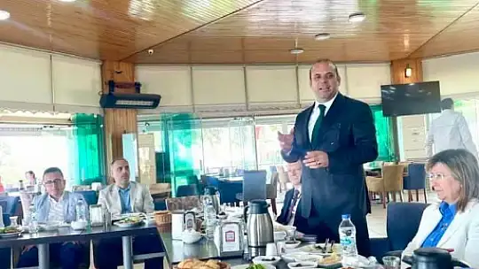 İzmir'de 10 numara şehrin  10 NUMARA DEĞERLERİ BULUŞTU.