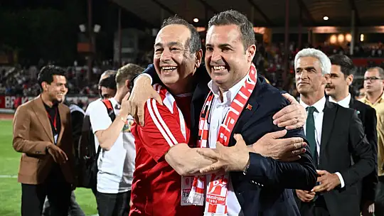 Ahmet Akın, BALKES maçında takımla tek yürek oldu