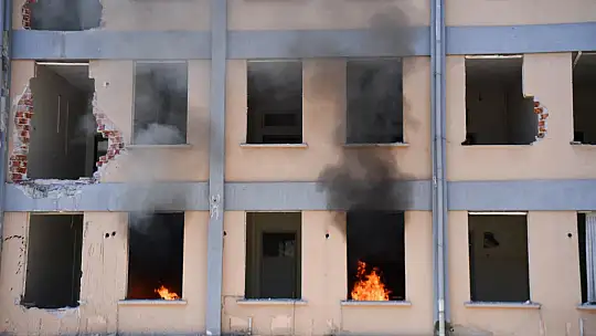 Balıkesir İtfaiyesi ortak tatbikatta göz doldurdu