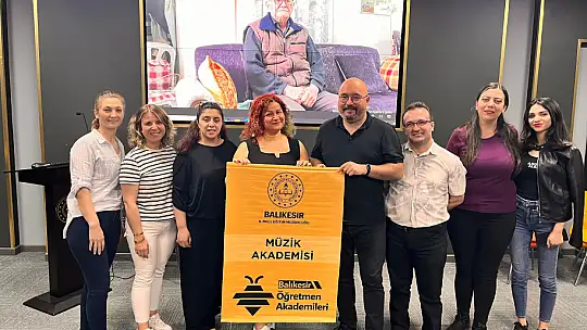 Bir Yörenin Sesi: Balıkesir Türküleri Öğretmenlerle Buluştu