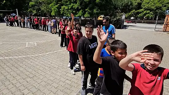 Başkan Uzan: 'Hep birlikte, sağlıklı yarınlar için süt içmeyi unutmayalım.'