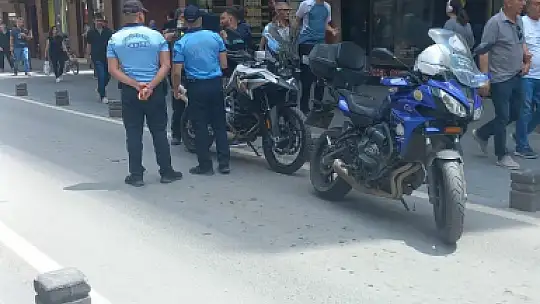 Milli Kuvvetler Caddesi'nde motosiklet denetimi