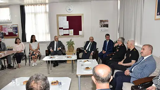 Bir Eğitim Yılı Daha Geride Kaldı: Tatil Zili Çaldı