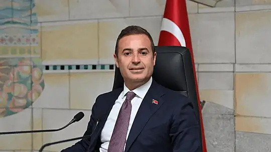 Ahmet Akın'dan Meclis Tartışmalarına Nokta Atışı