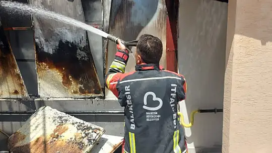 Balıkesir İtfaiyesi ve Can Dost ekibi Bursa'da görev başında