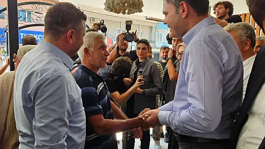 Sındırgı'da Depremin Üçüncü Gününde de Devlet Millet Elele