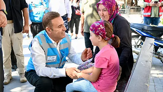 Başkan Akın'dan Yakın Kart sahibi depremzedelere önemli destek