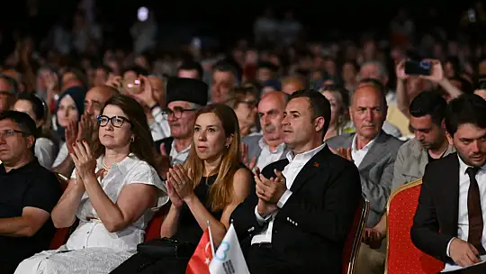 Akın: 'Bizler, hep birlikte büyük bir aileyiz'