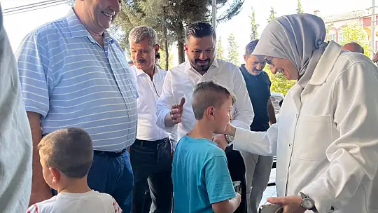 Bigadiç Çekirdekli'de Biber Hasadı Coşkusu...