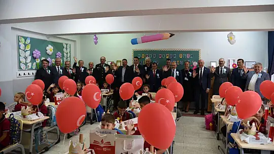 İlköğretim Haftası Kutlama Programı Plevne İlkokulu'nda Gerçekleştirildi