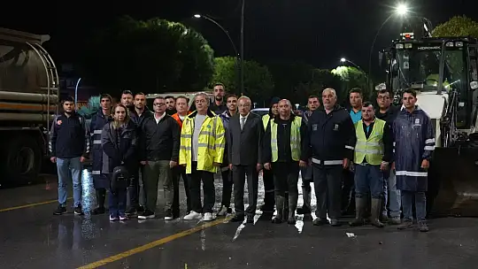 BASKİ ekipleri teyakkuzda Sağanak yağışlarda BASKİ'den sahada aralıksız müdahale