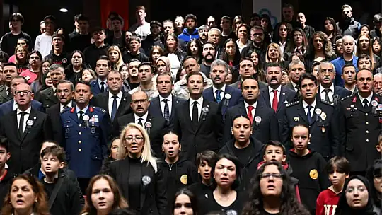 Balıkesir, 10 Kasım'da Ata'sını andı