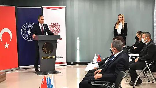 Balıkesir'in yurt ihtiyacı, gençlik ve spora destek masaya yatırıldı