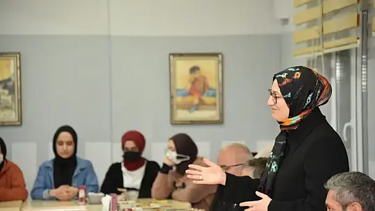 Milletvekili Belgin Uygur Burhaniye'de Ziyaretlerde Bulundu