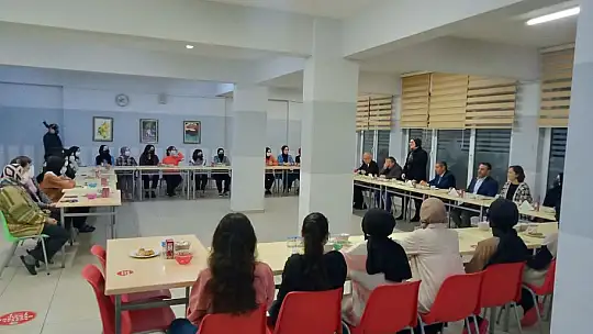 Milletvekili Belgin Uygur Burhaniye'de Ziyaretlerde Bulundu