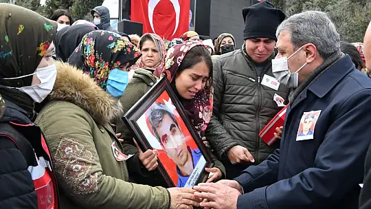 Şehit Polis Dualarla Baba Ocağında Toprağa Verildi