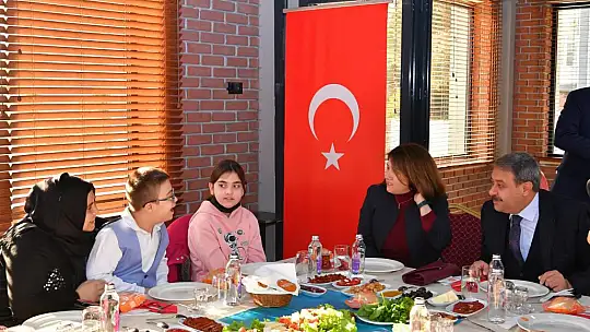 Bu Kahvaltı Gönülleri Doyurdu
