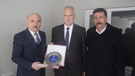 TÜRKAV Balıkesir'de Yeni Başkan Tuğrul Boztekin oldu