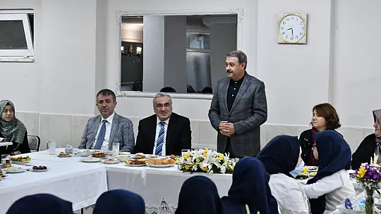 Vali Şıldak Kuran Kursunda Öğrencilerle İftar Yaptı