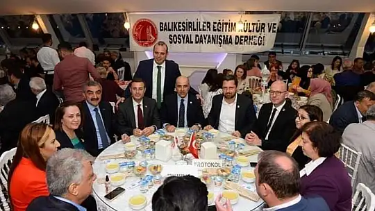 İzmir'deki Balıkesirliler İftarda Buluştu
