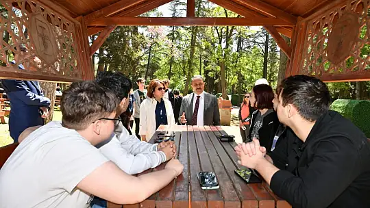 Vali Şıldak Öğrencilerle Piknikte Buluştu