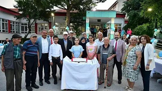 Yaşlılara Protokol ve Çocuklardan Moral