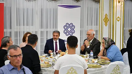 Vali Şıldak'tan Gönülleri Buluşturan İftar