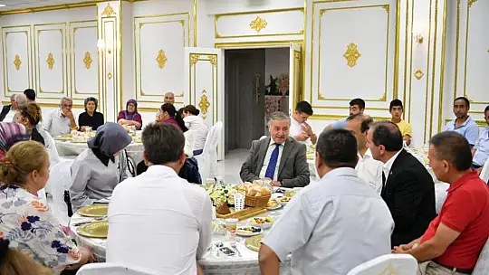 Vali Şıldak'tan Gönülleri Buluşturan İftar