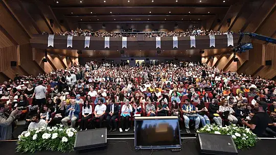lber Ortaylı, Balıkesir'de şehir ve insan ilişkisini anlattı