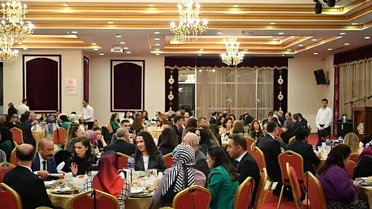 Öğretmenler Onuruna Yemek Verildi
