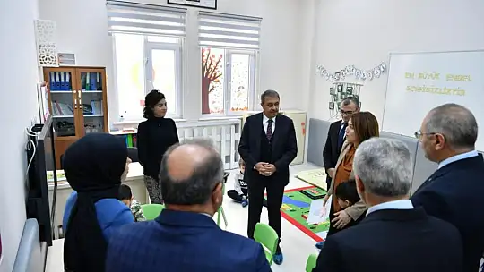 Vali Şıldak'tan Miniklere Ziyaret