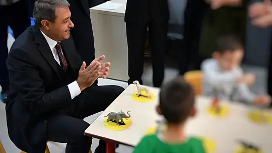 Vali Şıldak'tan Miniklere Ziyaret