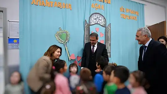 Vali Şıldak'tan Miniklere Ziyaret