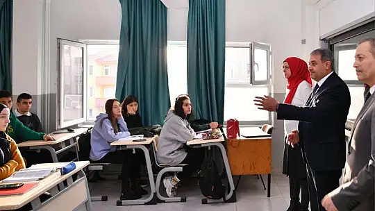 Vali Şıldak'tan Okul Ziyareti