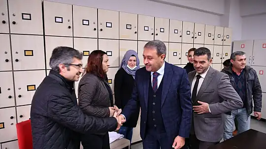 Vali Şıldak'tan 2023'ün İlk Okul Ziyareti