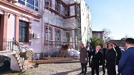 Vali Şıldak Restorasyon Çalışmalarını İnceledi
