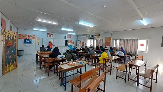 Gönüllü Öğretmenler Hatay'da