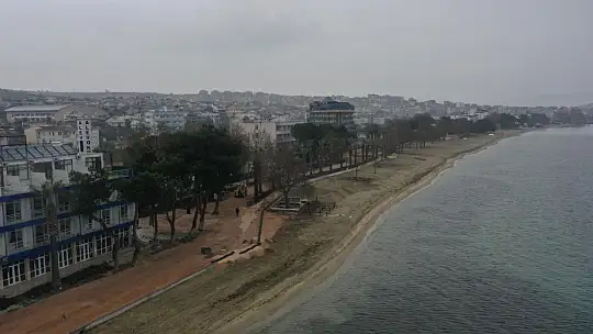 Erdek'te sıra Çuğra sahilinde