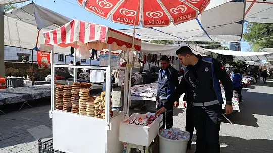 Burhaniye Belediyesi Zabıta Ekiplerinden Pazaryeri ve Fırın Denetimi