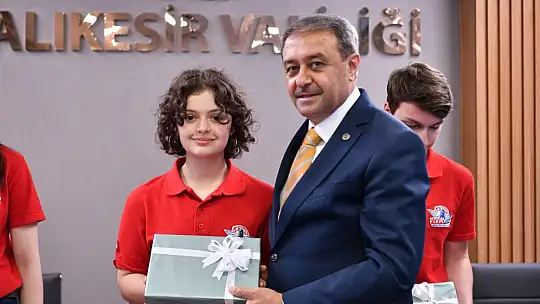 Başarılı Öğrencilerden Vali Şıldak'a Ziyaret